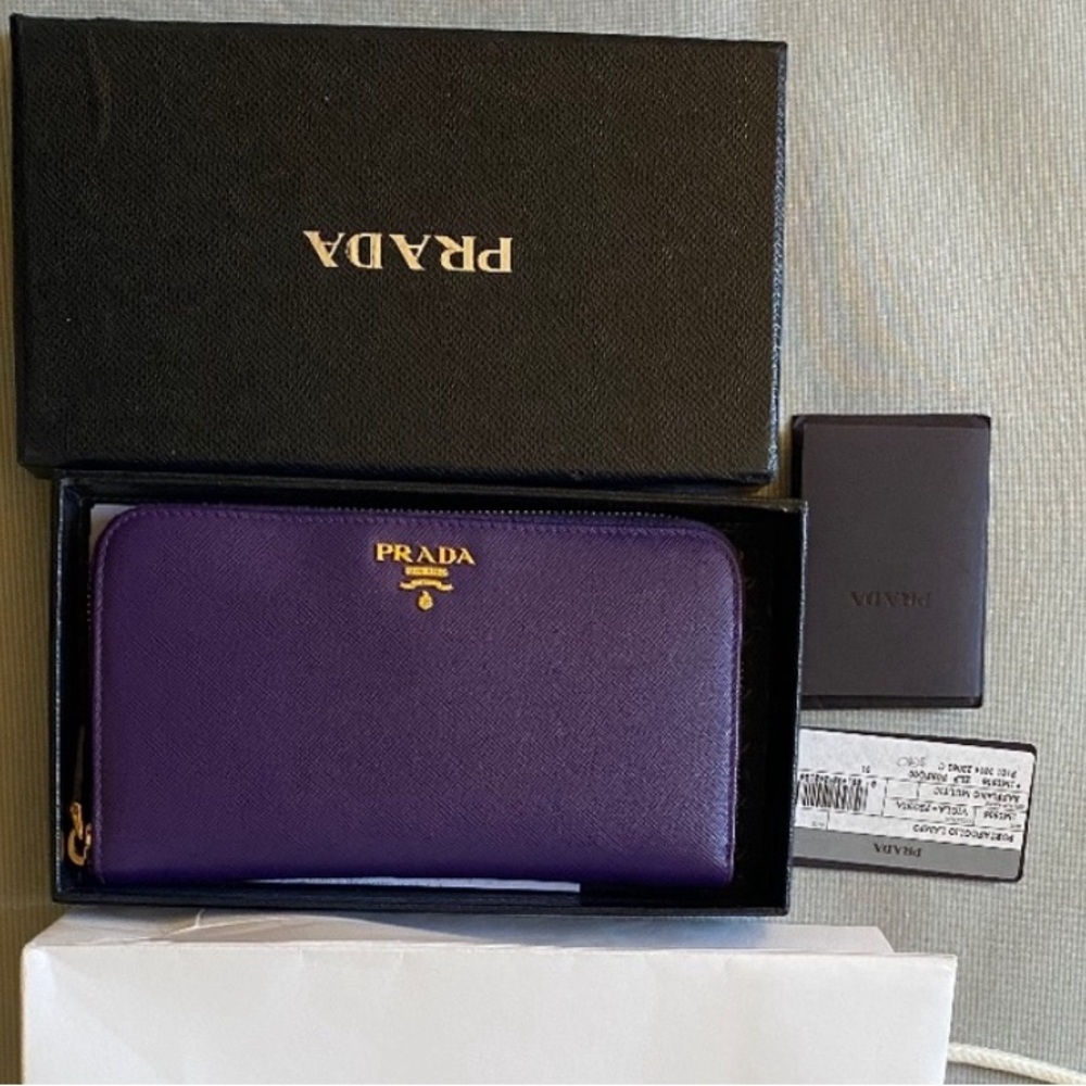 Prada wallet